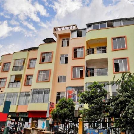 H K Residency Near Kalakshetra Hotel กูวาฮาติ ภายนอก รูปภาพ